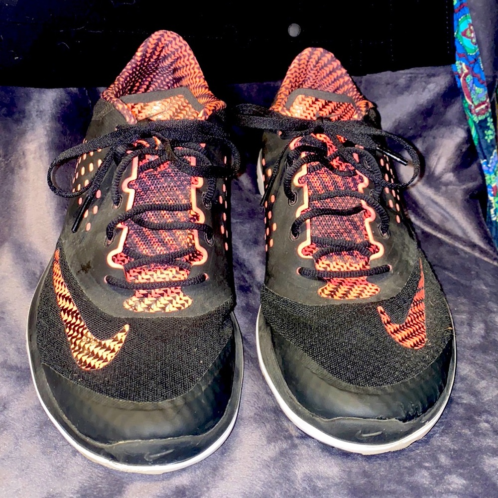Womens Nike shoes size 11